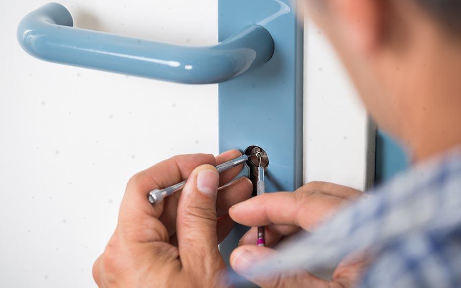  porte intérieure bloquée Cachan